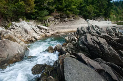 Rock Weathering: A Solution For Carbon Capture? thumbnail